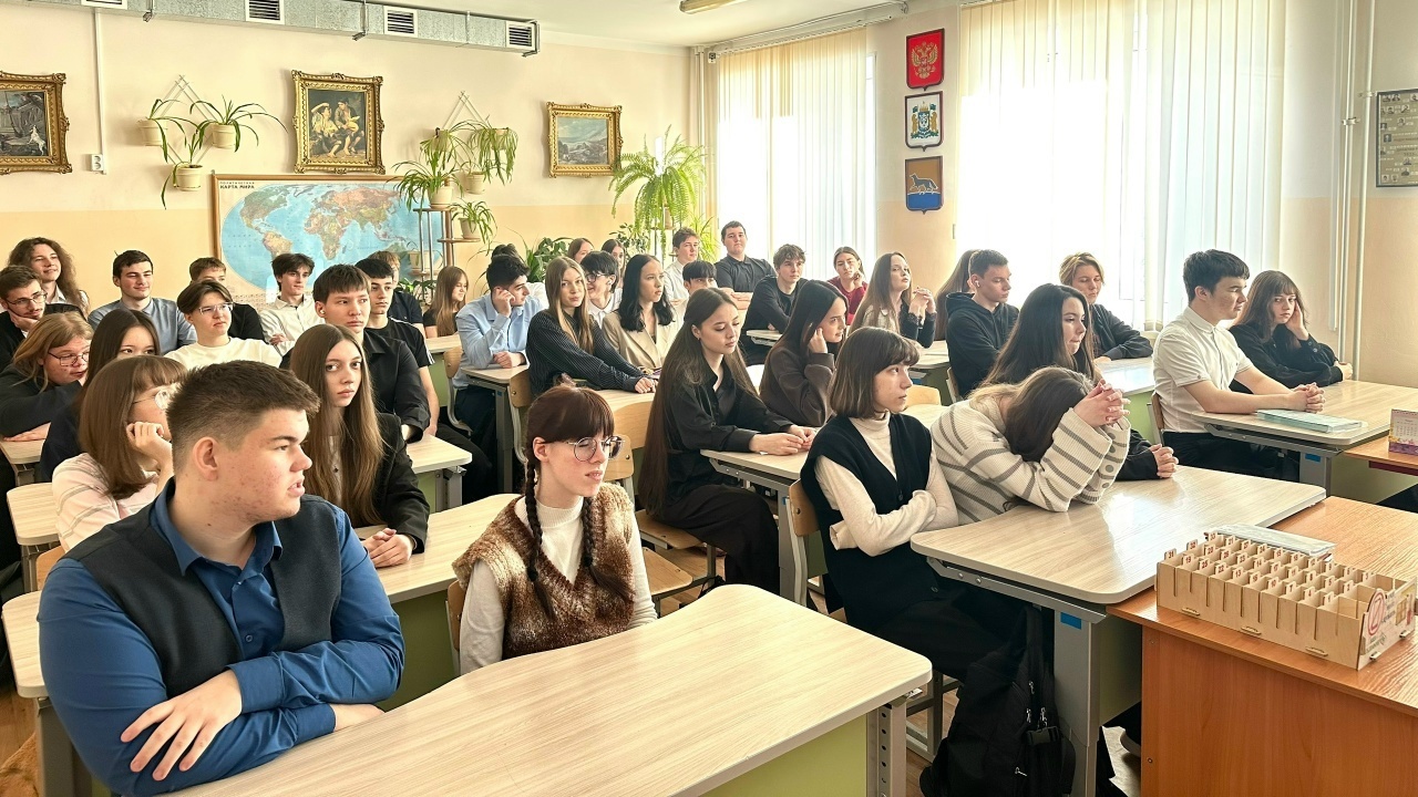 Встреча с представителем кафедры социально-экономического образования и философии Сургутского государственного педагогического университета.